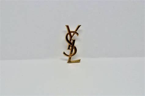 broche ysl aliexpress|BROOCHES AND RINGS .